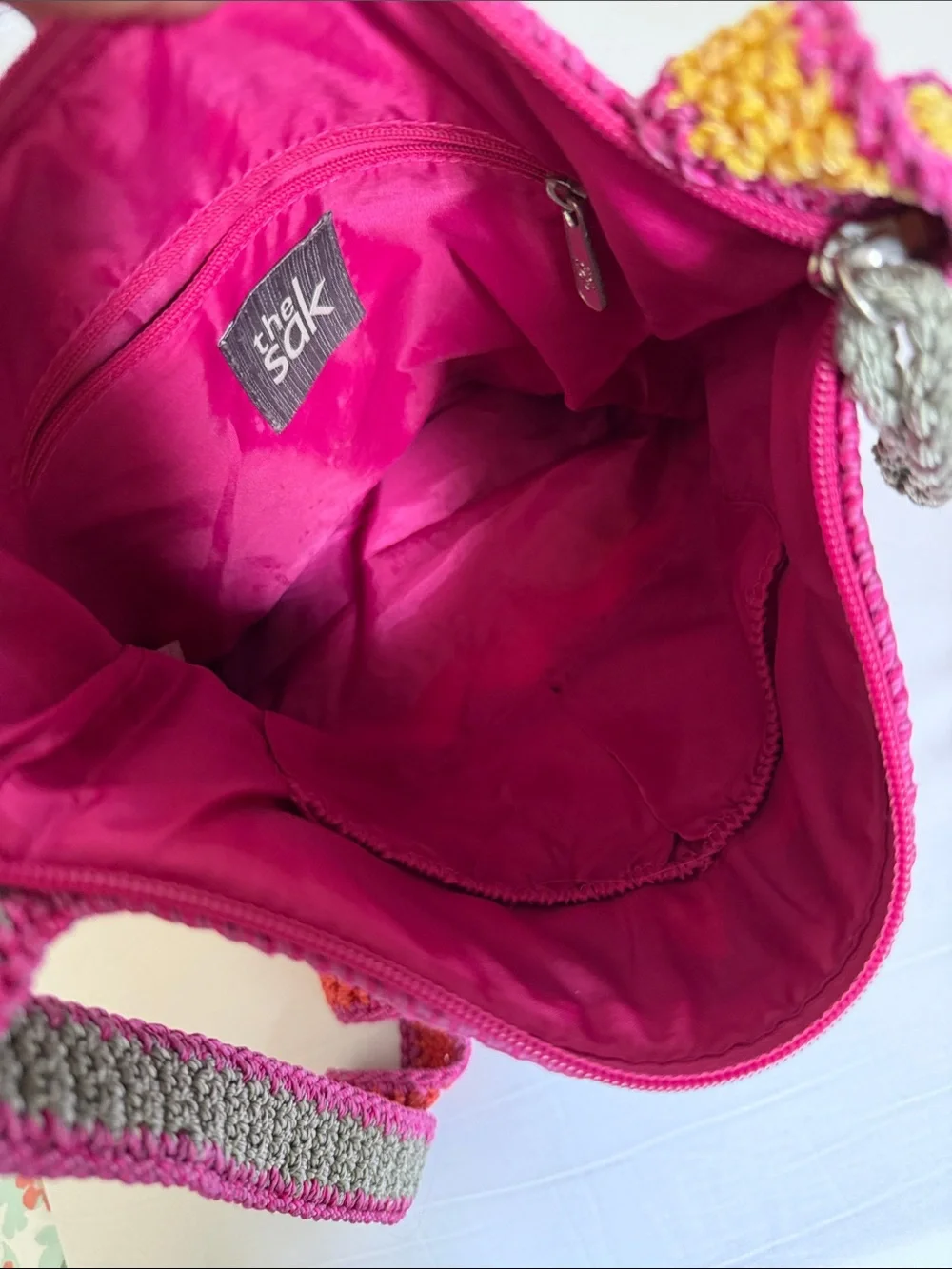 THE SAK ORIGINALS FUN MULTI-COLORED CROCHETED CHEVRON HOBO/BOHO SHOULDER BAG - Picture 3 of 7